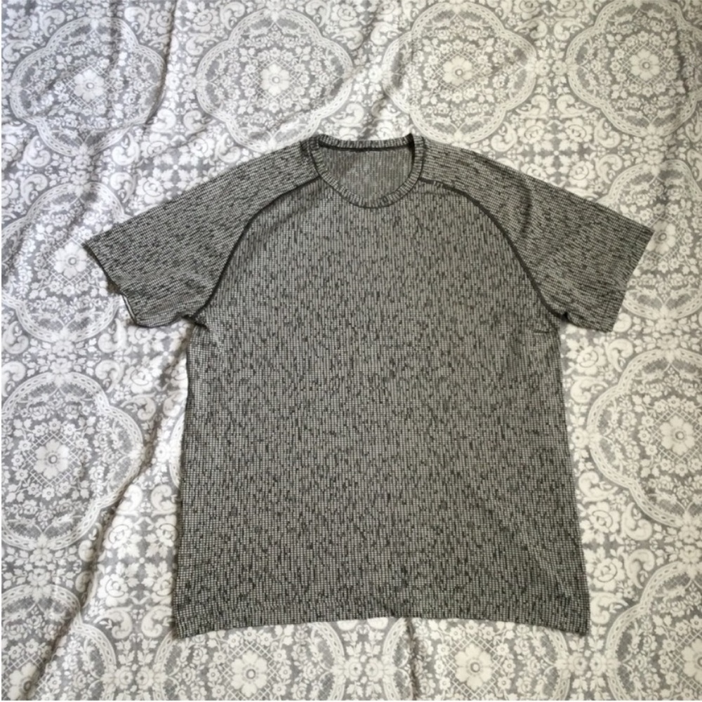Lululemon Athletica Shirt XL